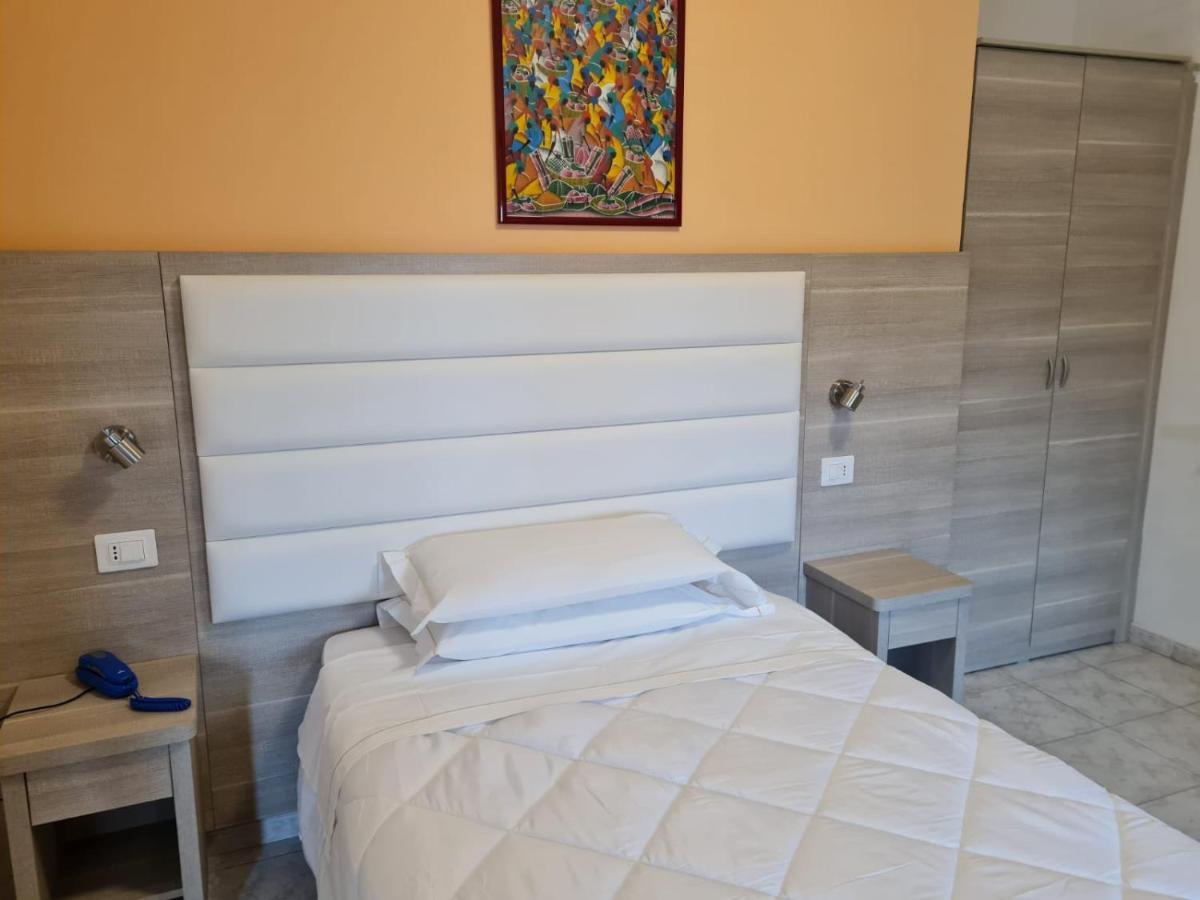 Hotel San Marco Pesaro Esterno foto