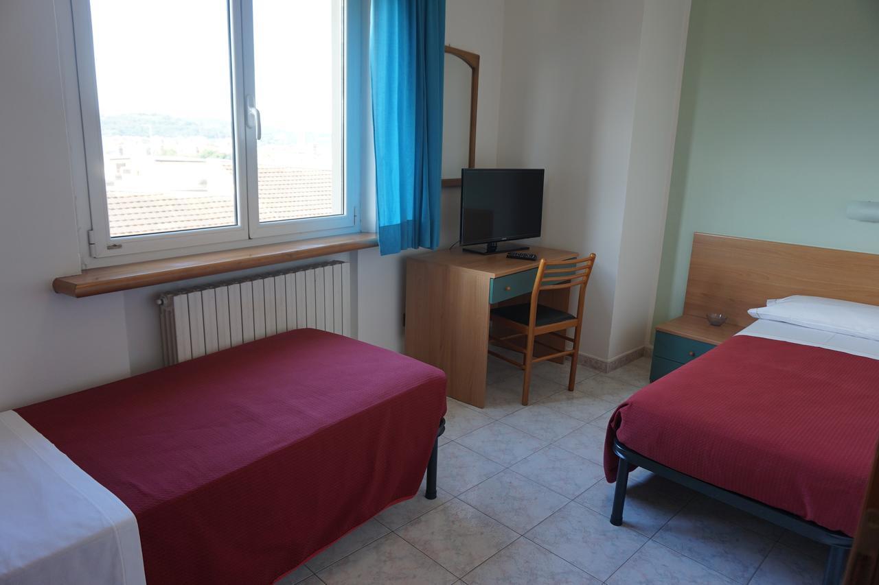 Hotel San Marco Pesaro Esterno foto